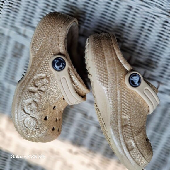 Gold Glitter Crocs C9 Toddler Classic Clogs With Plush Lining Fancy - Picture 5 of 7